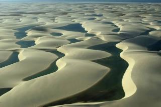 Пустеля Lencois Maranhenses