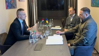 В УЖГОРОДІ РОЗПОЧАЛАСЬ ЗУСТРІЧ ЄРМАКА ТА КУЛЕБИ З ГЛАВОЮ МЗС УГОРЩИНИ