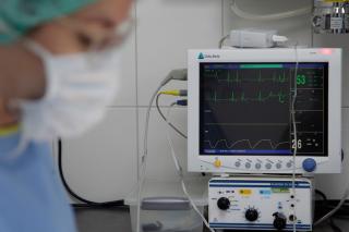 У Китаї медики врятували від смерті 23-річну дівчину, в якої серце не билося три дні