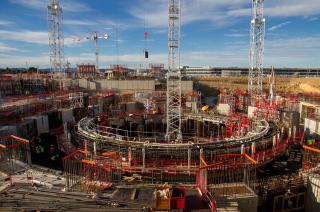 У Франції почали збирати найбільший у світі термоядерний реактор