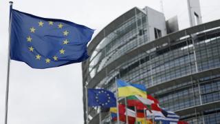 ЛІДЕРИ ВСІХ 27 КРАЇН ЄС ПОГОДИЛИ ВИДІЛЕННЯ 50 МЛРД ЄВРО ДЛЯ УКРАЇНИ