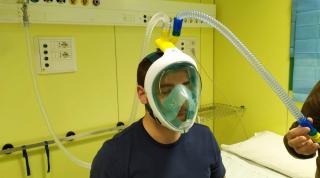 Італійці перетворюють маски для пірнання на апарати для вентиляції легень