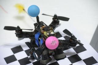 Їстівні столові прибори та ювелірні вироби із забрудненого повітря: 10 шокуючих еко-інновацій